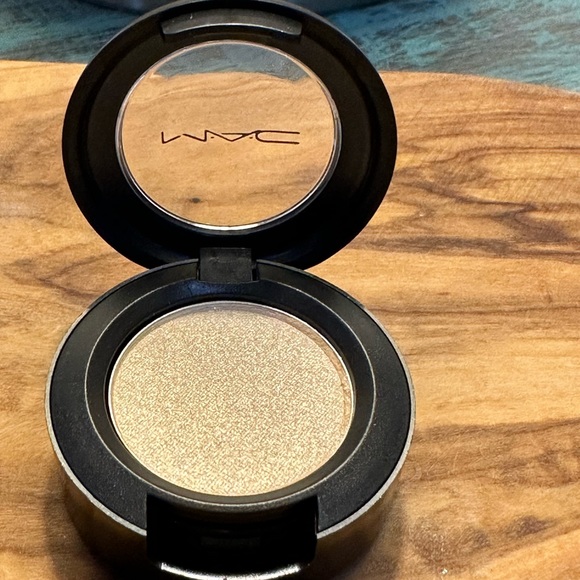 NIB MAC COSMETICS - eyeshadow - retired colors - Picture 2 of 7